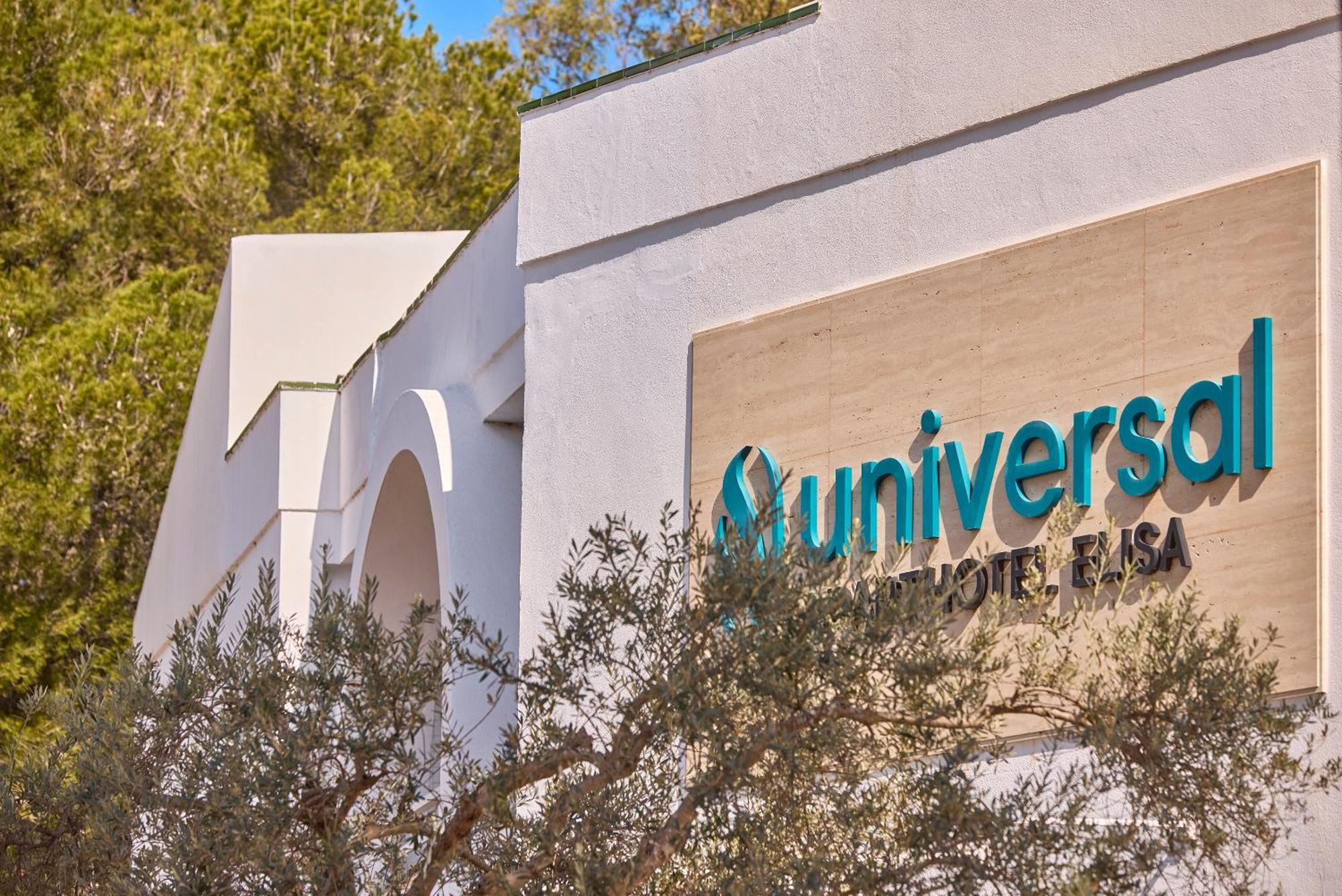 Universal Aparthotel Elisa Playa de Muro  Bagian luar foto
